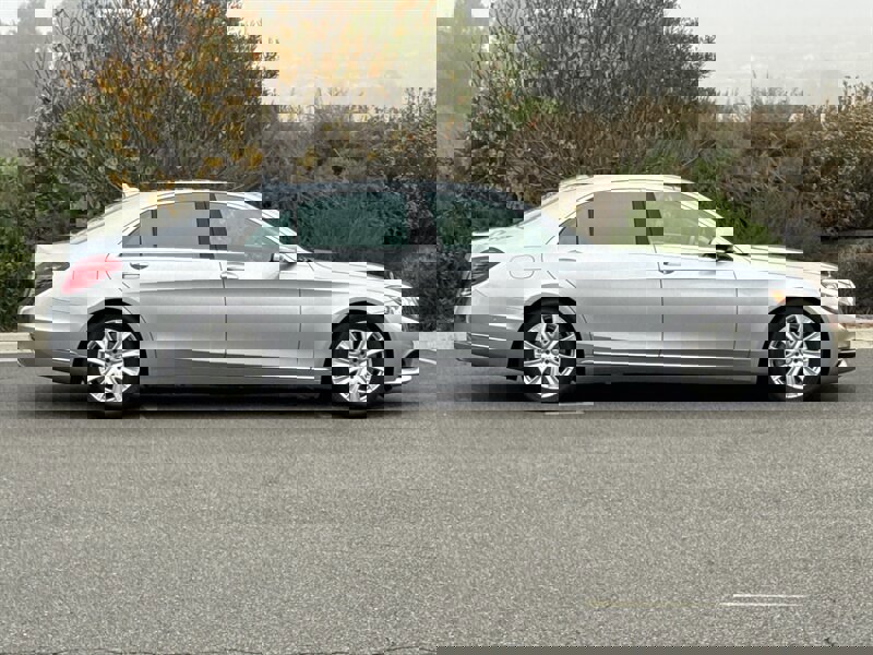 Used 2015 Mercedes-Benz S 550 Sedan image 9