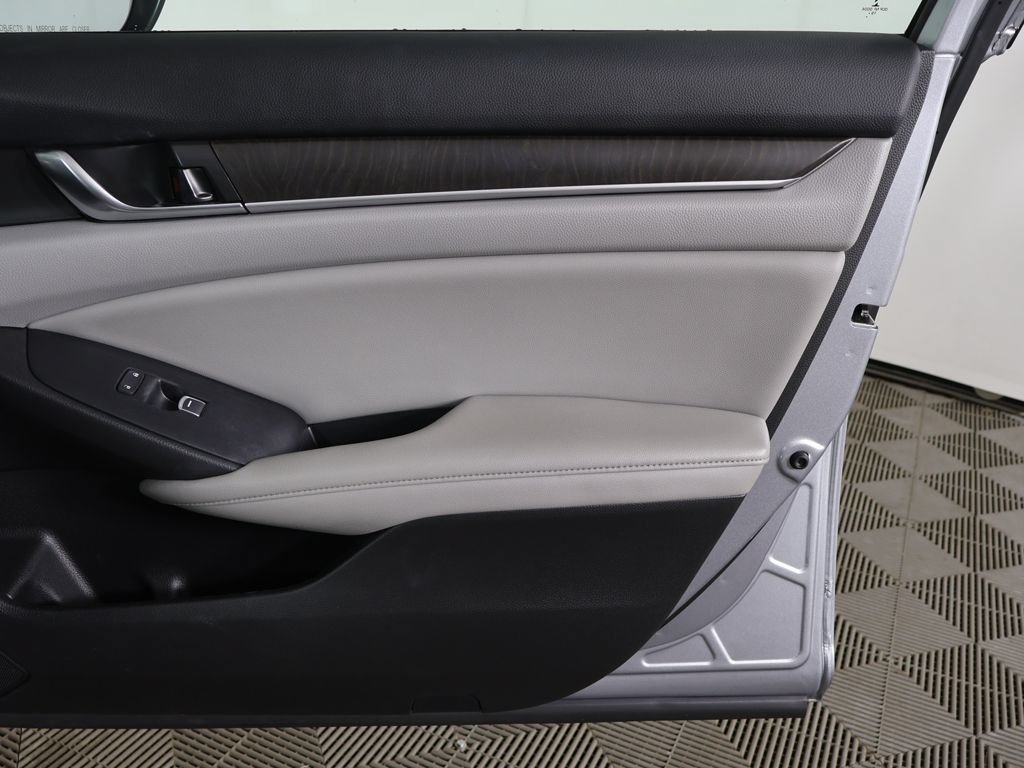 Used 2020 Honda Accord EX image 22