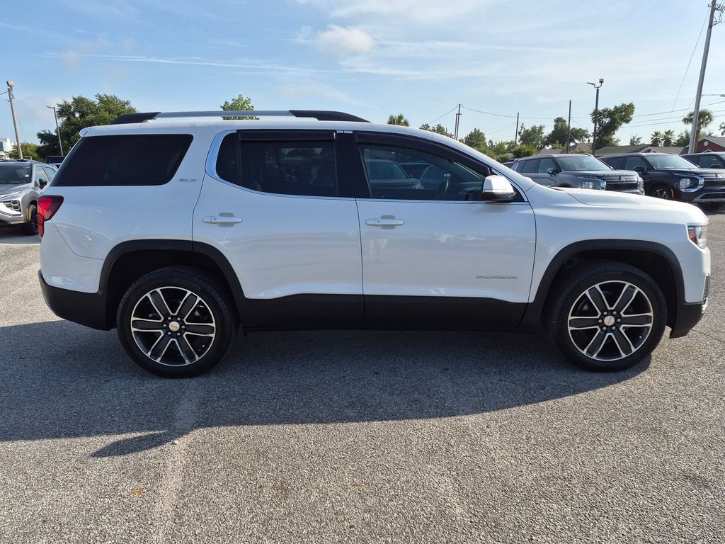 Used 2021 GMC Acadia SLT w/ Technology Package FWD image 4