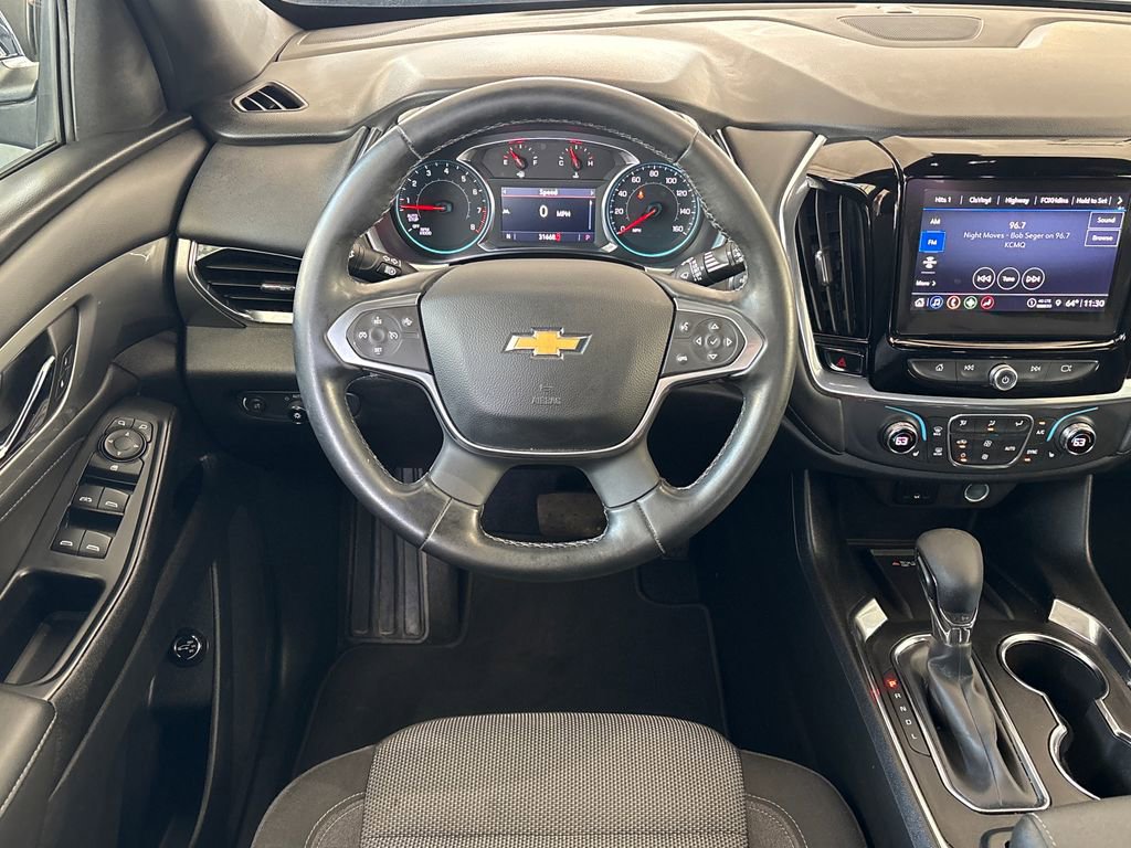 Used 2023 Chevrolet Traverse LT FWD image 18