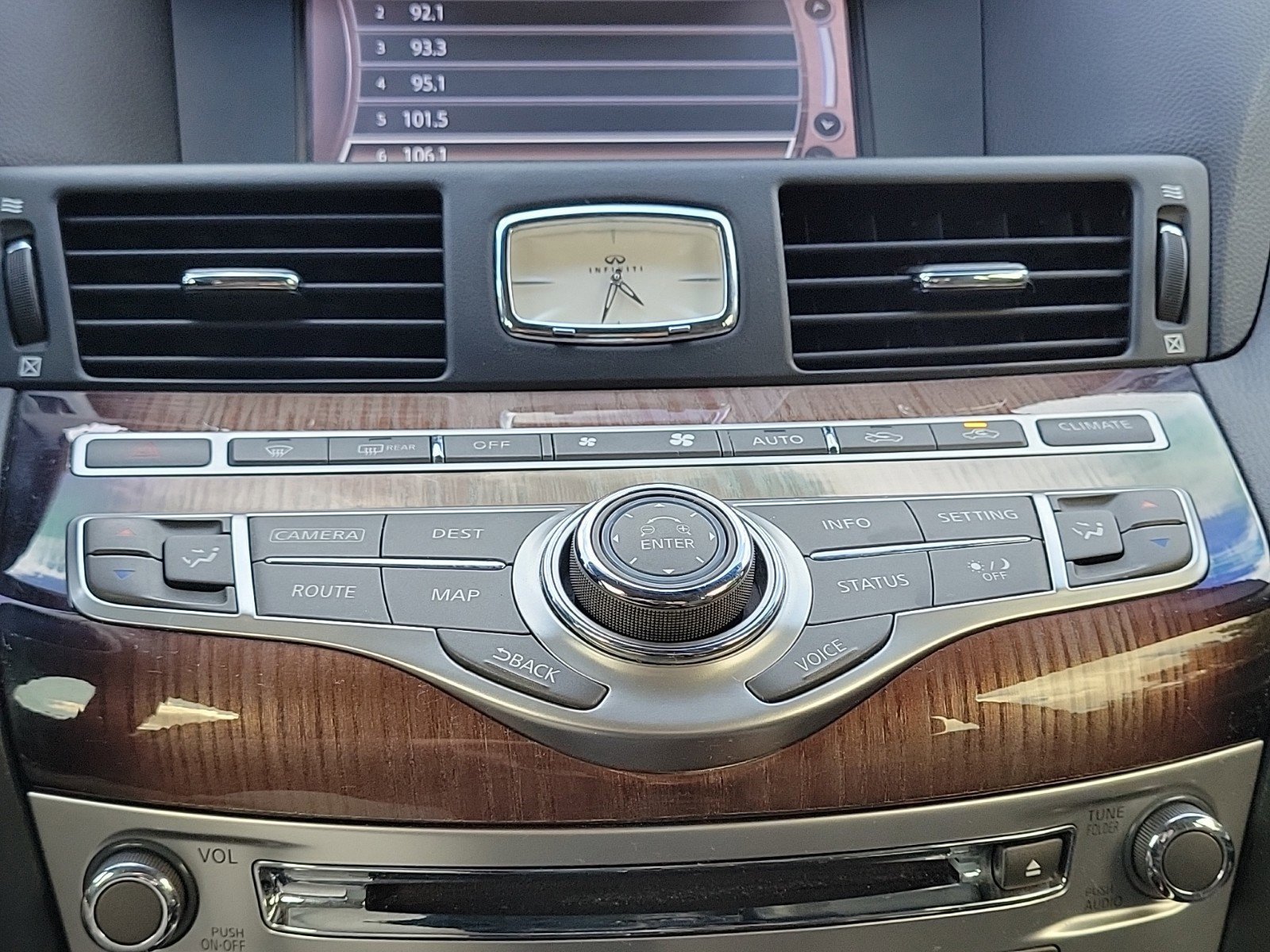 Used 2015 INFINITI Q70 L 5.6 image 20