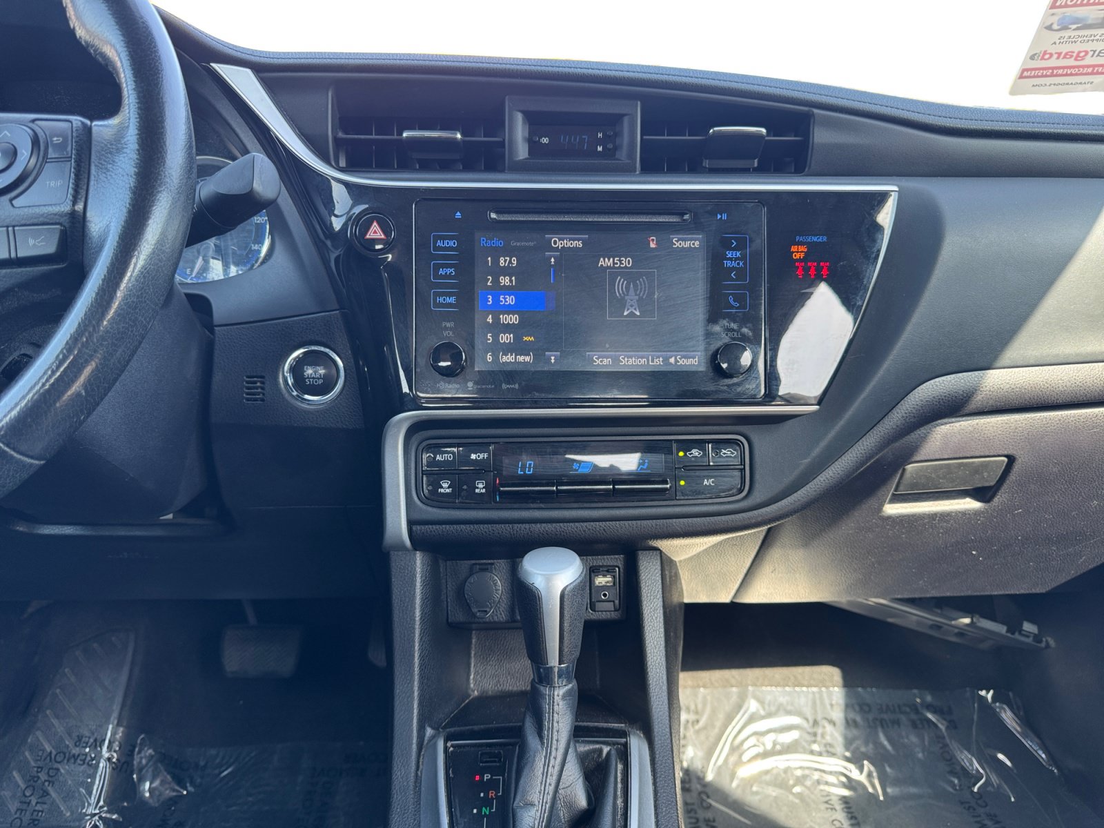 Used 2019 Toyota Corolla XLE w/ Carpet Mat Package (TMS) FWD image 11