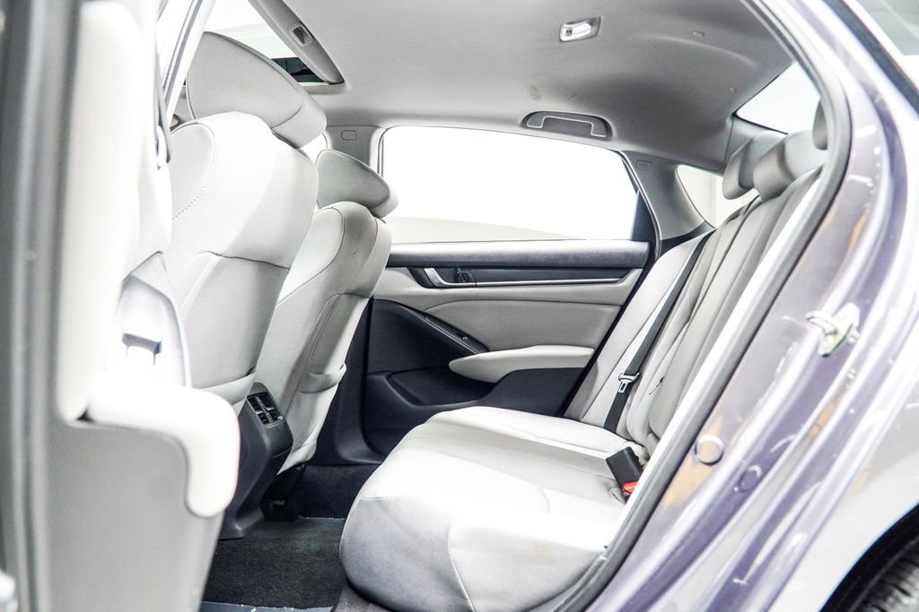 Used 2019 Honda Accord EX image 38