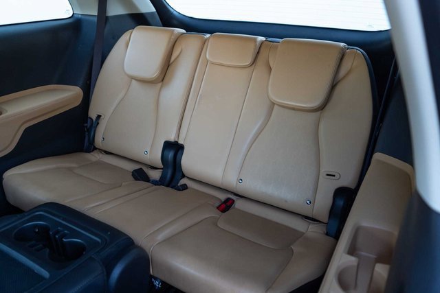 Used 2024 Kia Carnival LX image 15