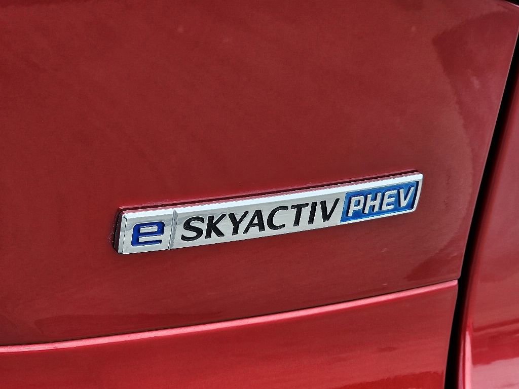 Certified 2024 MAZDA CX-90 Plug-In Hybrid w/ Preferred AWD/4WD image 15