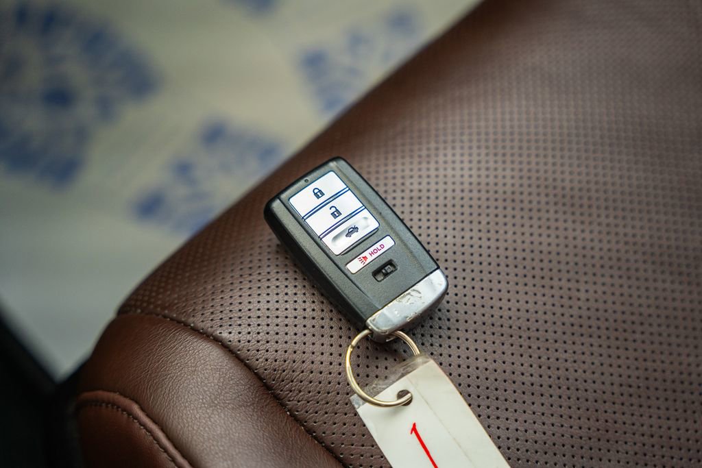 Used 2016 Acura TLX V6 w/ Technology Package image 42