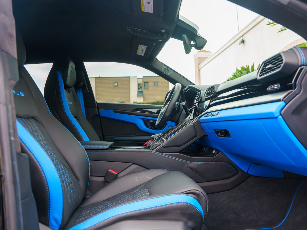 Used 2024 Lamborghini Urus S AWD/4WD image 8