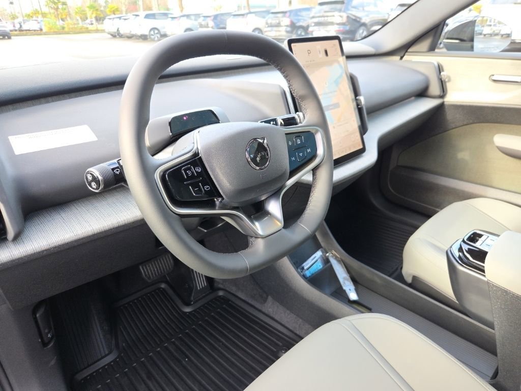New 2026 Volvo EX30 Plus w/ Protection Package Premier AWD/4WD image 7