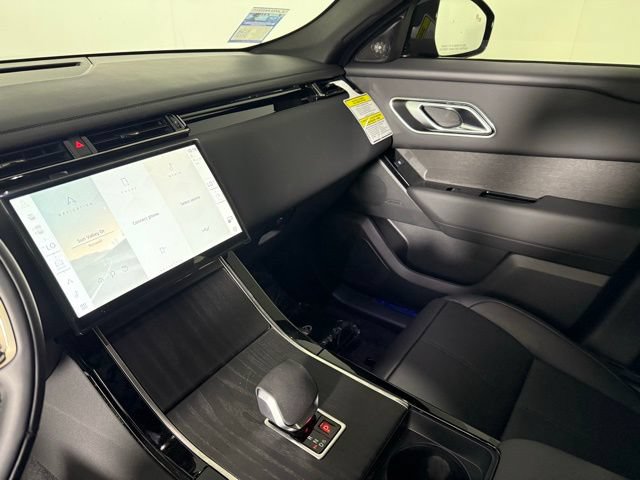 Used 2026 Land Rover Range Rover Velar Dynamic SE AWD/4WD image 22