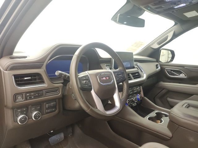 Used 2023 GMC Yukon SLT w/ SLT Premium Package AWD/4WD image 13