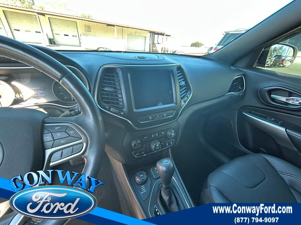 Used 2021 Jeep Cherokee Latitude Lux 80th Anniv w/ Quick Order Package 26U 80TH image 31