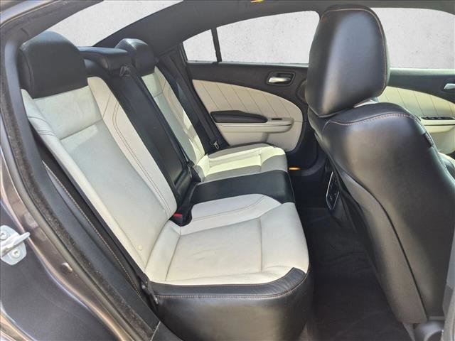 Used 2017 Dodge Charger R/T w/ Plus Group RWD image 19