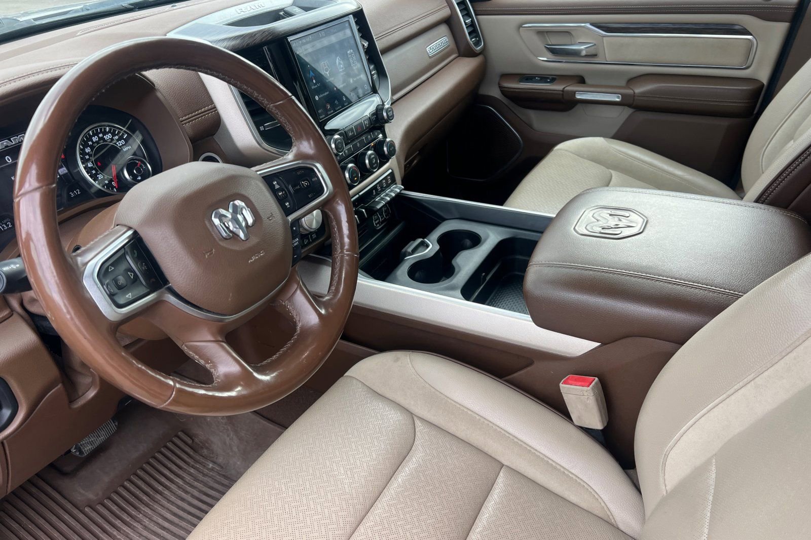 Used 2019 RAM 1500 Laramie image 7