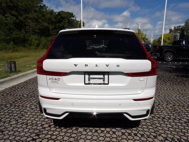Certified 2023 Volvo XC60 T8 Ultimate w/ Climate Package image 6