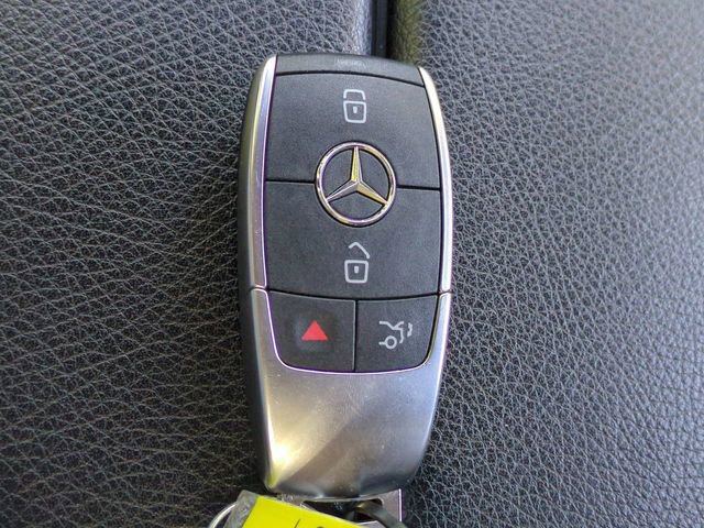 Used 2024 Mercedes-Benz GLE 350 4MATIC image 29