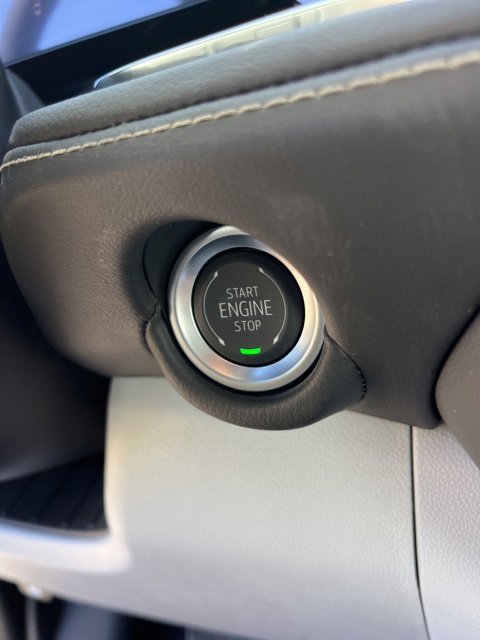 New 2025 Chevrolet Suburban Premier image 28