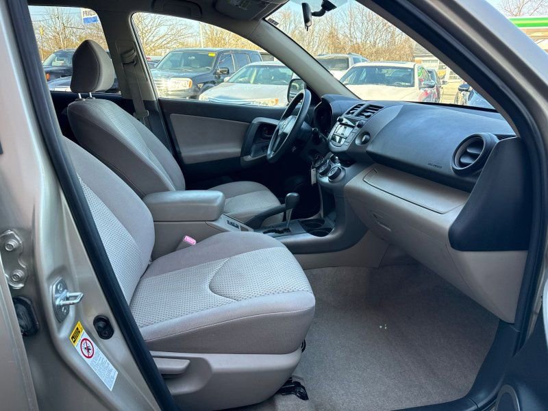 Used 2008 Toyota RAV4 2WD image 17