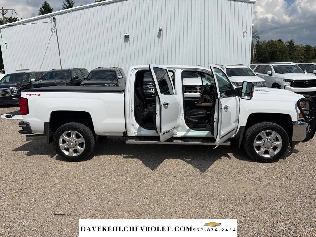 Used 2017 Chevrolet Silverado 2500 LTZ w/ Duramax Plus Package AWD/4WD image 33