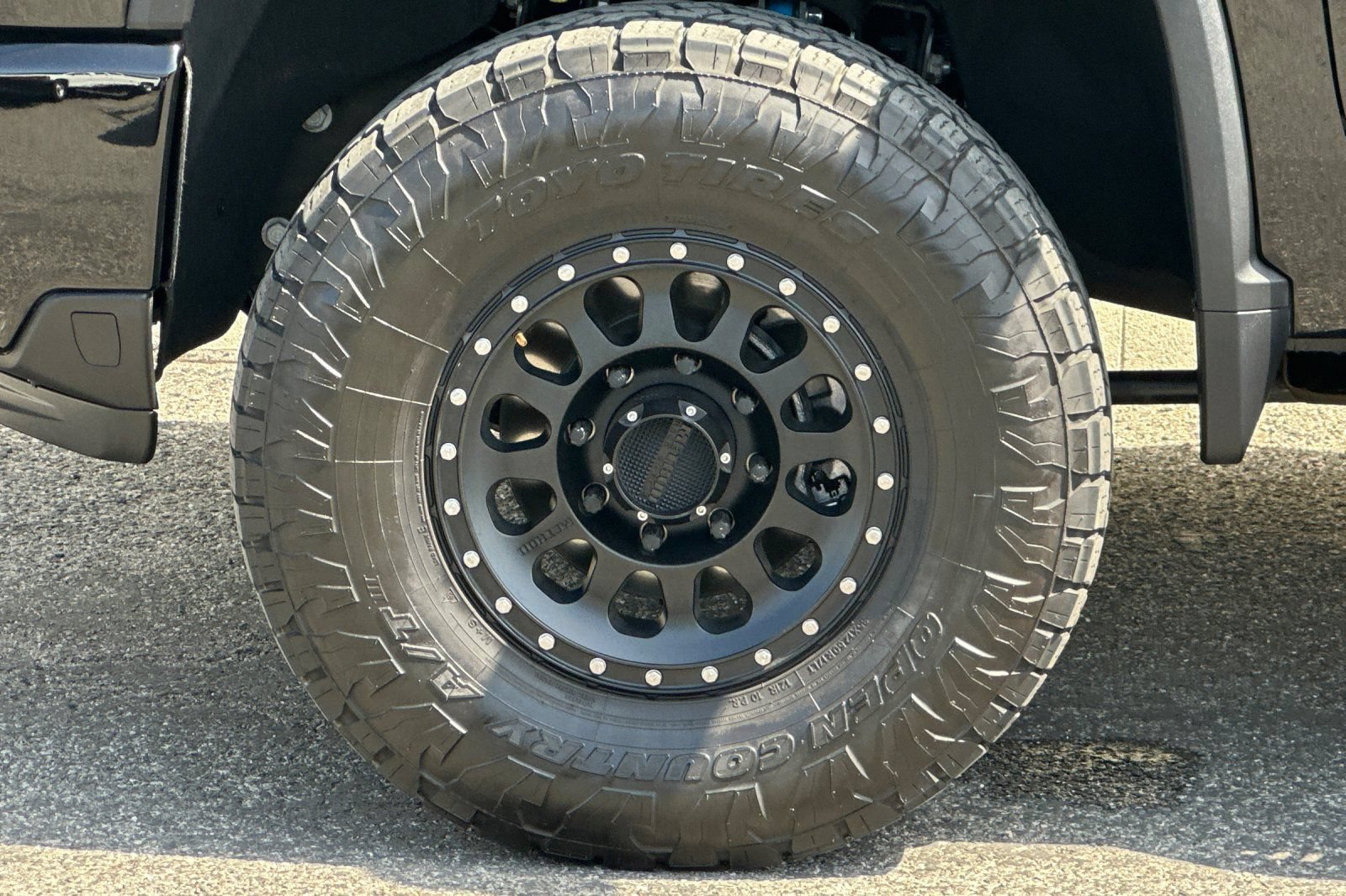 Certified 2024 Chevrolet Silverado 2500 Custom w/ Custom Value Package AWD/4WD image 34
