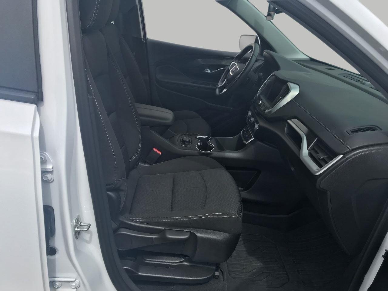 Certified 2024 GMC Terrain SLE w/ Driver Convenience Package AWD/4WD image 75