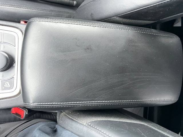 Used 2019 Jeep Grand Cherokee Limited AWD/4WD image 17
