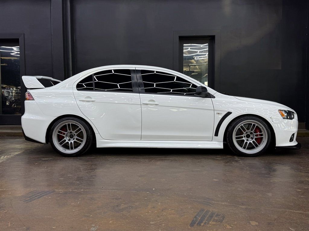 Used 2014 Mitsubishi Lancer Evolution GSR image 10