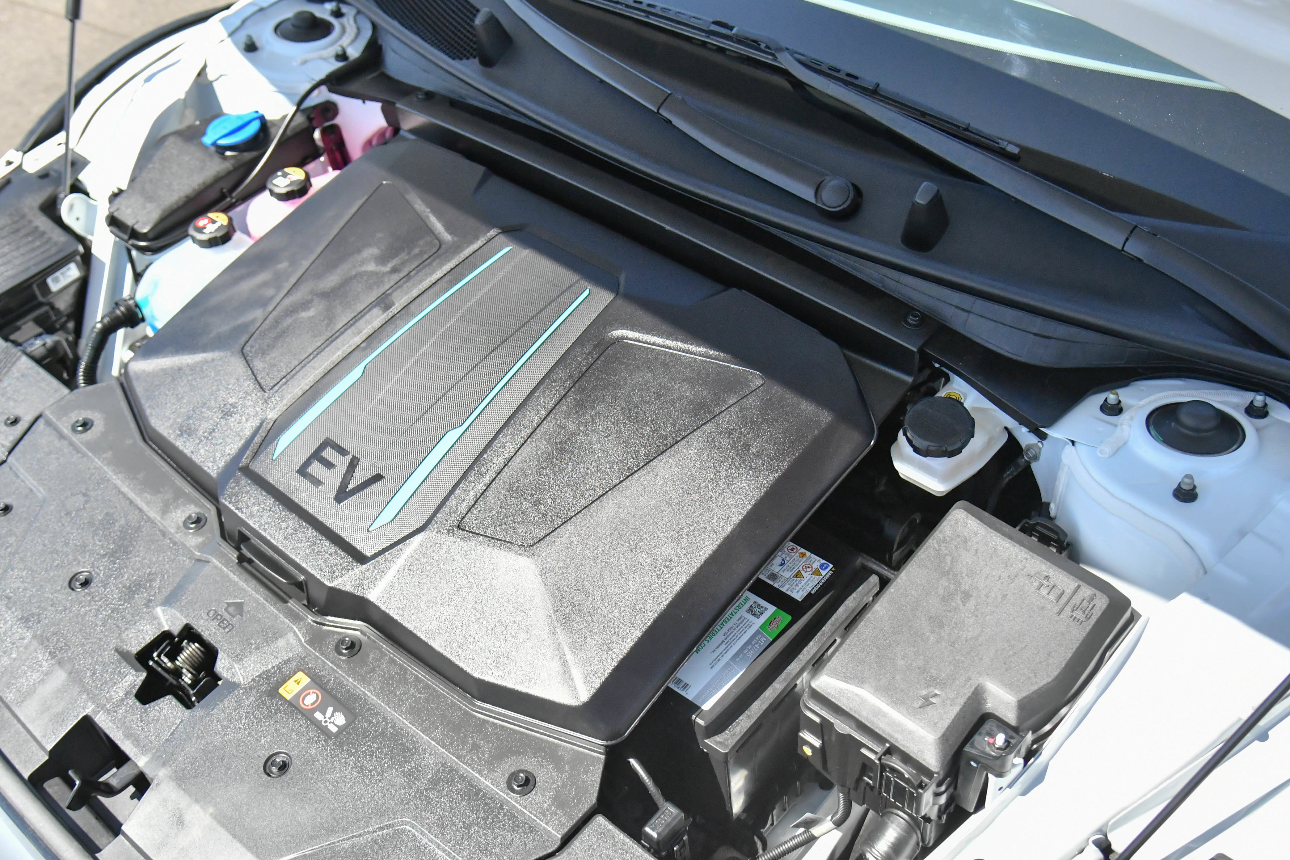 Used 2024 Hyundai Ioniq 5 SE RWD image 49