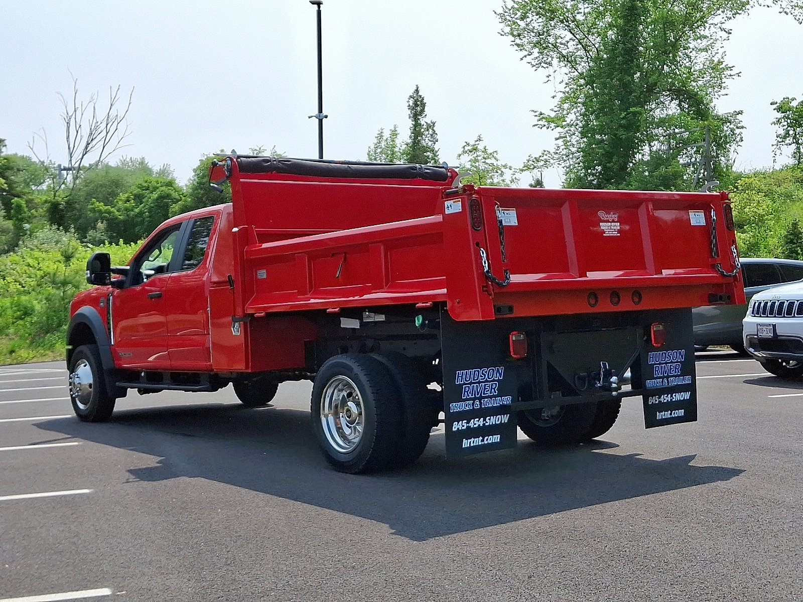New 2025 Ford F550 4x4 SuperCab Super Duty image 3