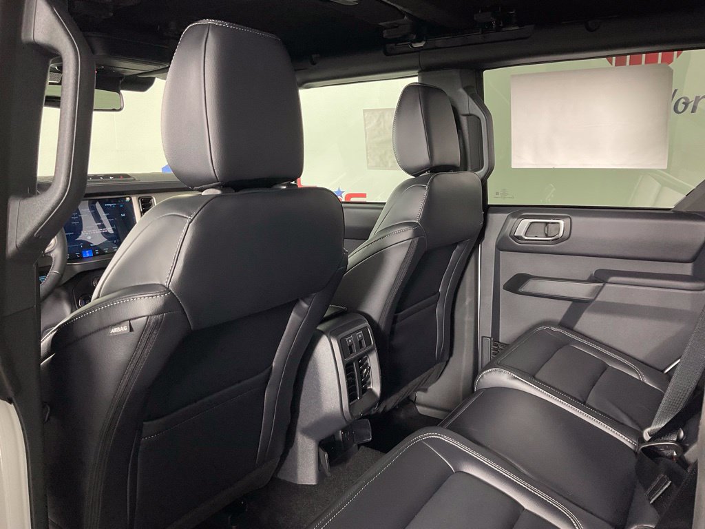 New 2026 Ford Bronco Outer Banks w/ Sasquatch Package AWD/4WD image 15