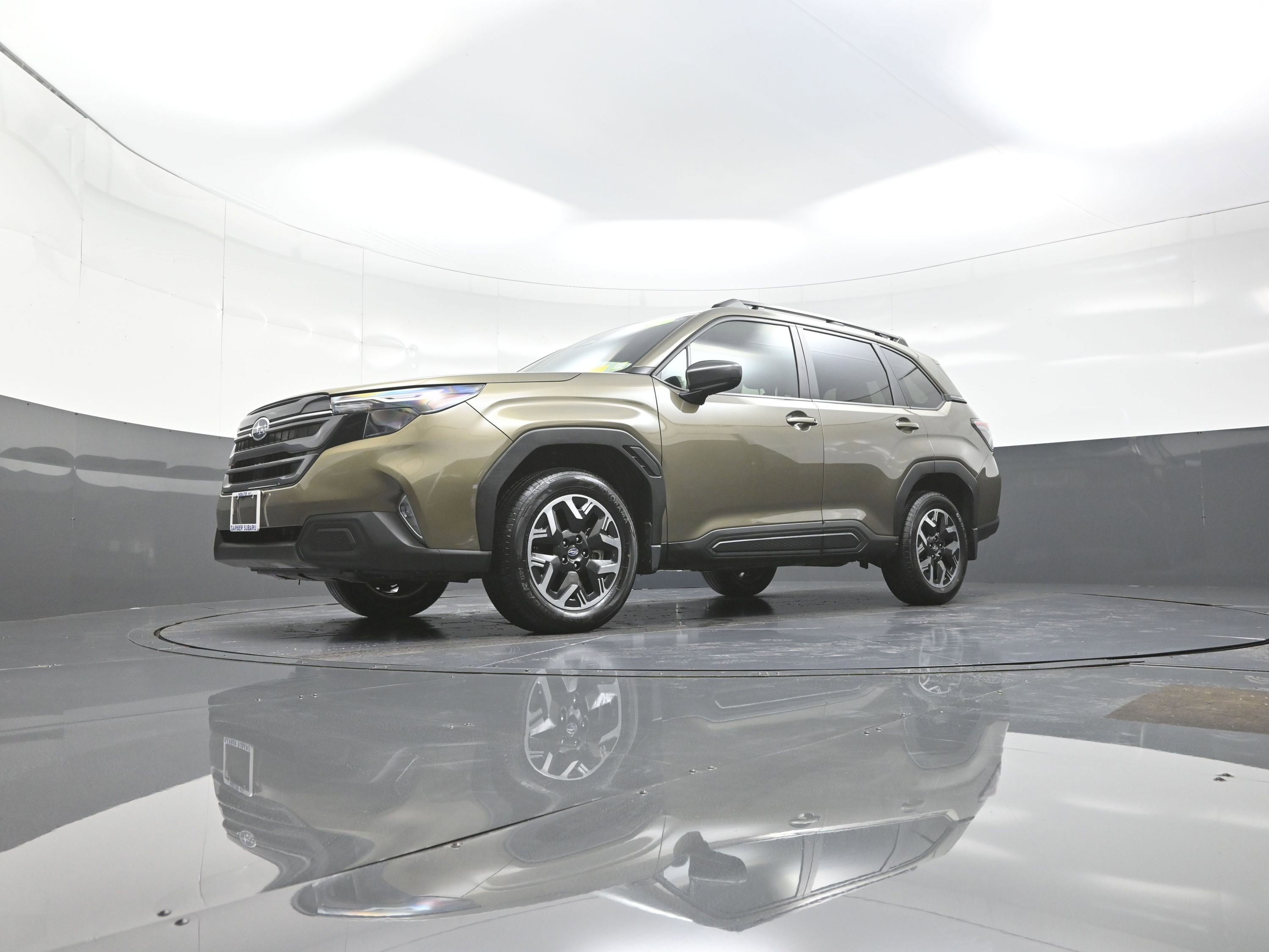 Used 2025 Subaru Forester Premium image 11