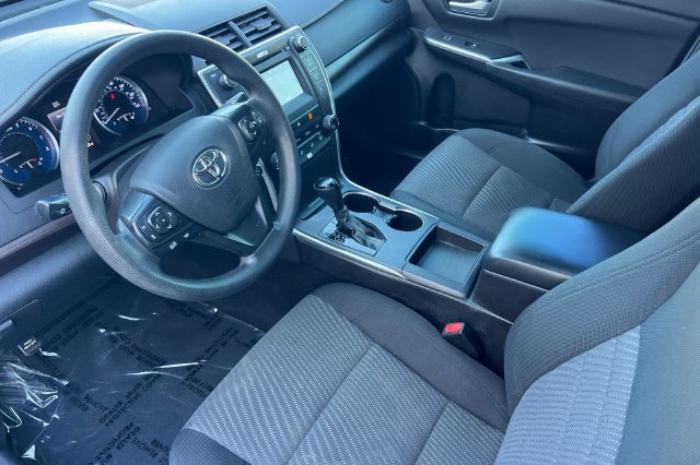 Used 2016 Toyota Camry LE FWD image 10