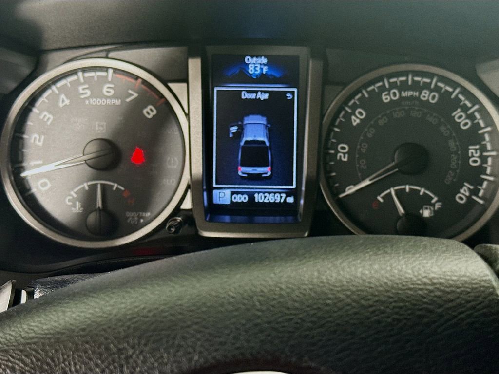 Used 2018 Toyota Tacoma Limited image 12