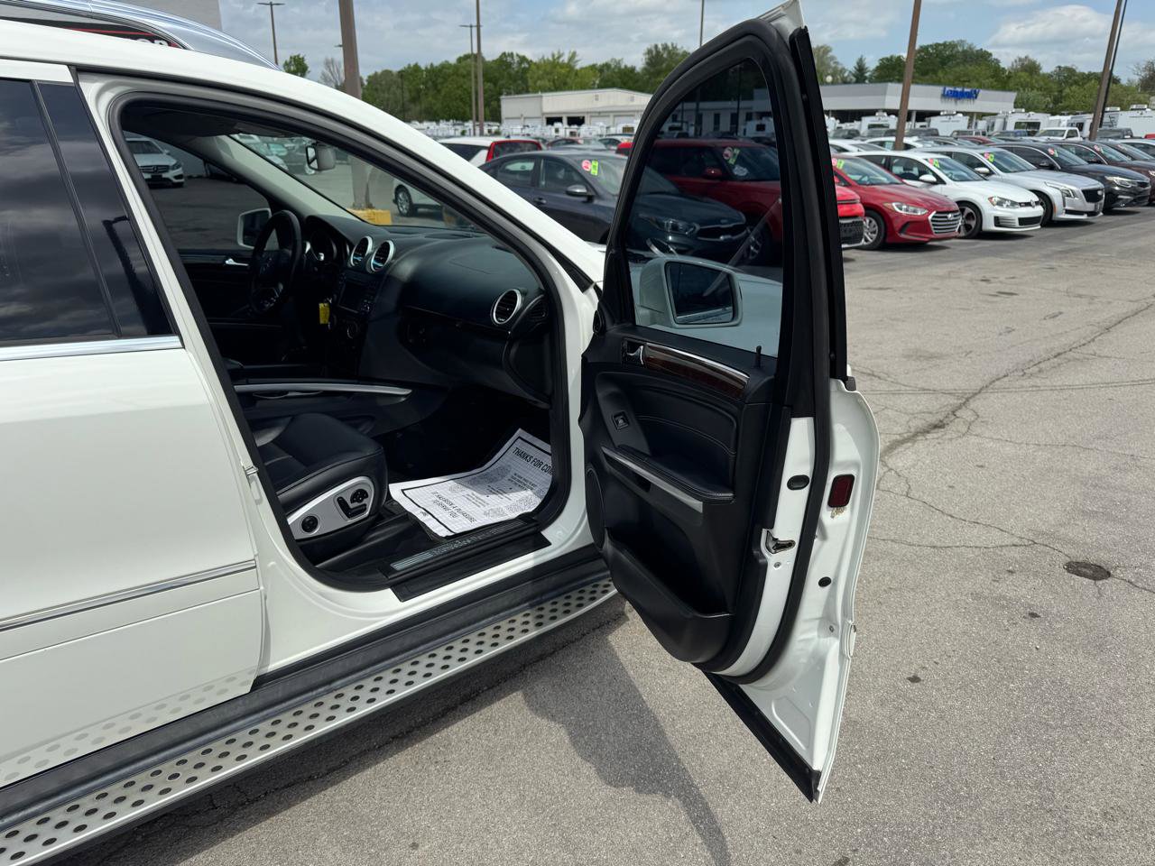 Used 2011 Mercedes-Benz GL 450 4MATIC image 9