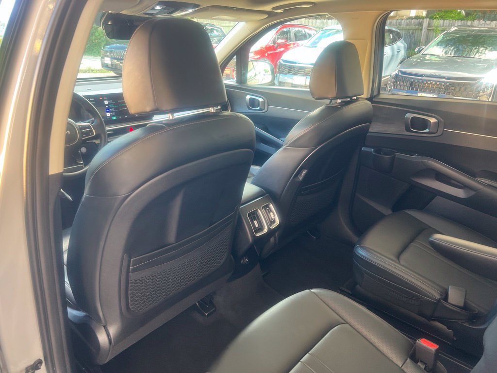 Certified 2024 Kia Sorento X-Line EX AWD/4WD image 9