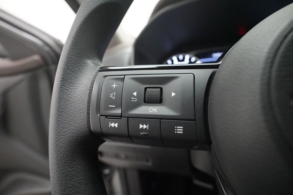 Certified 2023 Nissan Rogue SV image 17