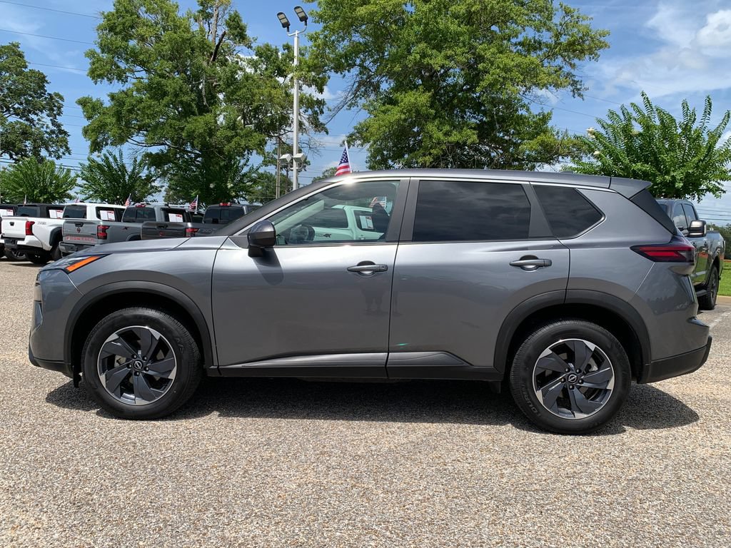 Used 2025 Nissan Rogue SV FWD image 5