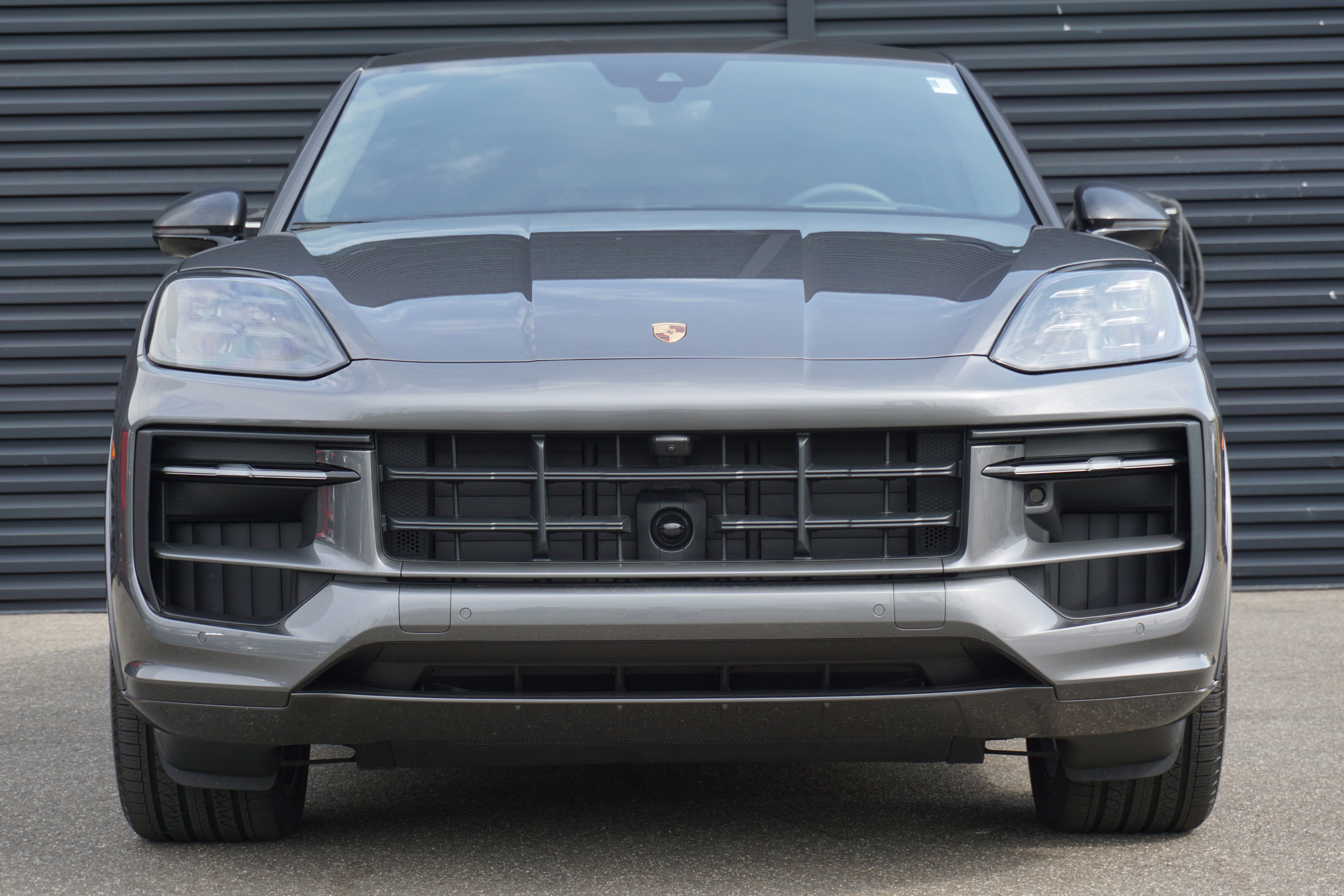 Certified 2025 Porsche Cayenne GTS image 10