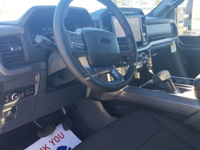 New 2025 Ford F150 XLT w/ Equipment Group 302A MID image 27