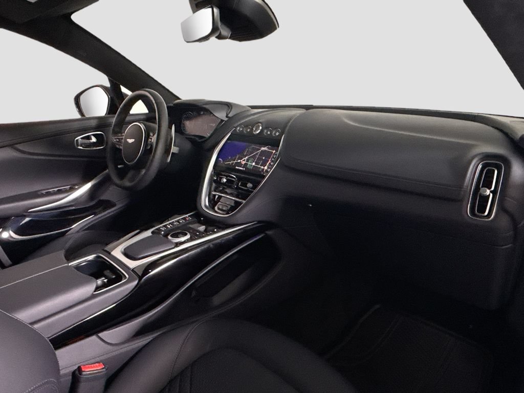 Used 2024 Aston Martin DBX AWD/4WD image 18