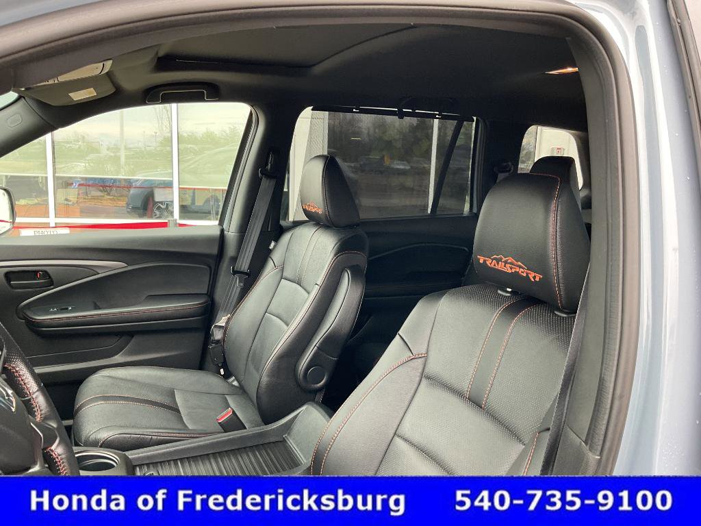 Certified 2023 Honda Passport TrailSport image 31