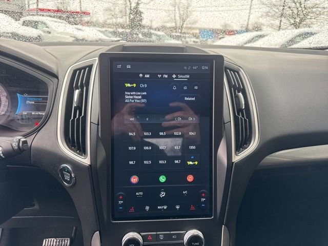 Used 2024 Ford Edge SEL image 16