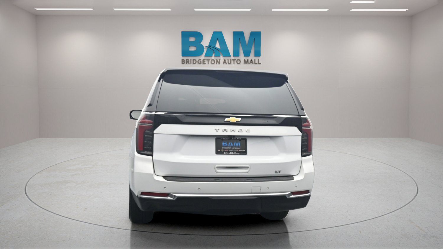 Used 2025 Chevrolet Tahoe LT AWD/4WD image 4