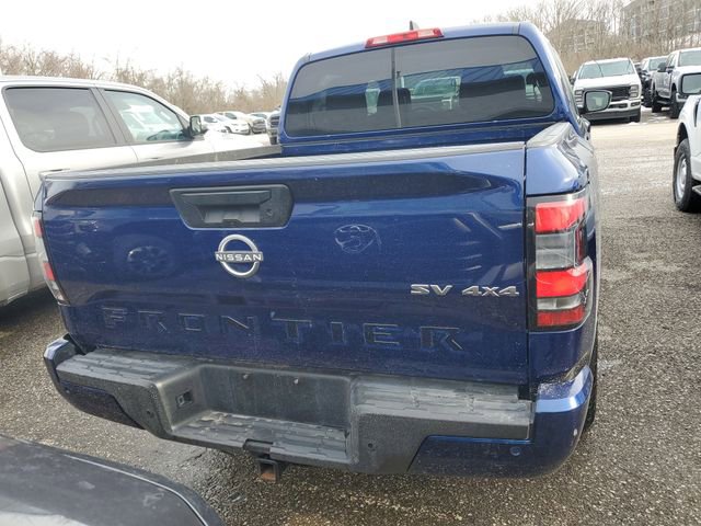 Used 2022 Nissan Frontier SV w/ Graphics Package image 4