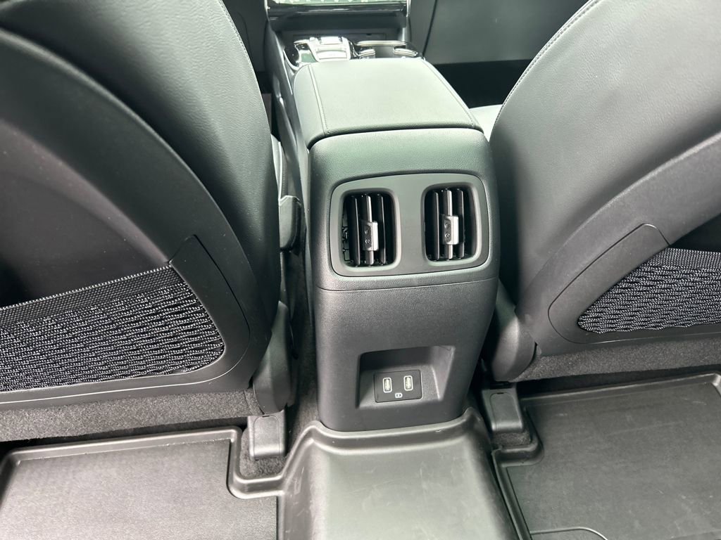 Used 2024 Hyundai Tucson Limited image 31