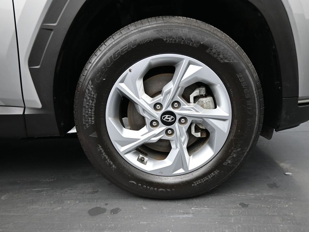 Used 2023 Hyundai Tucson SE image 10