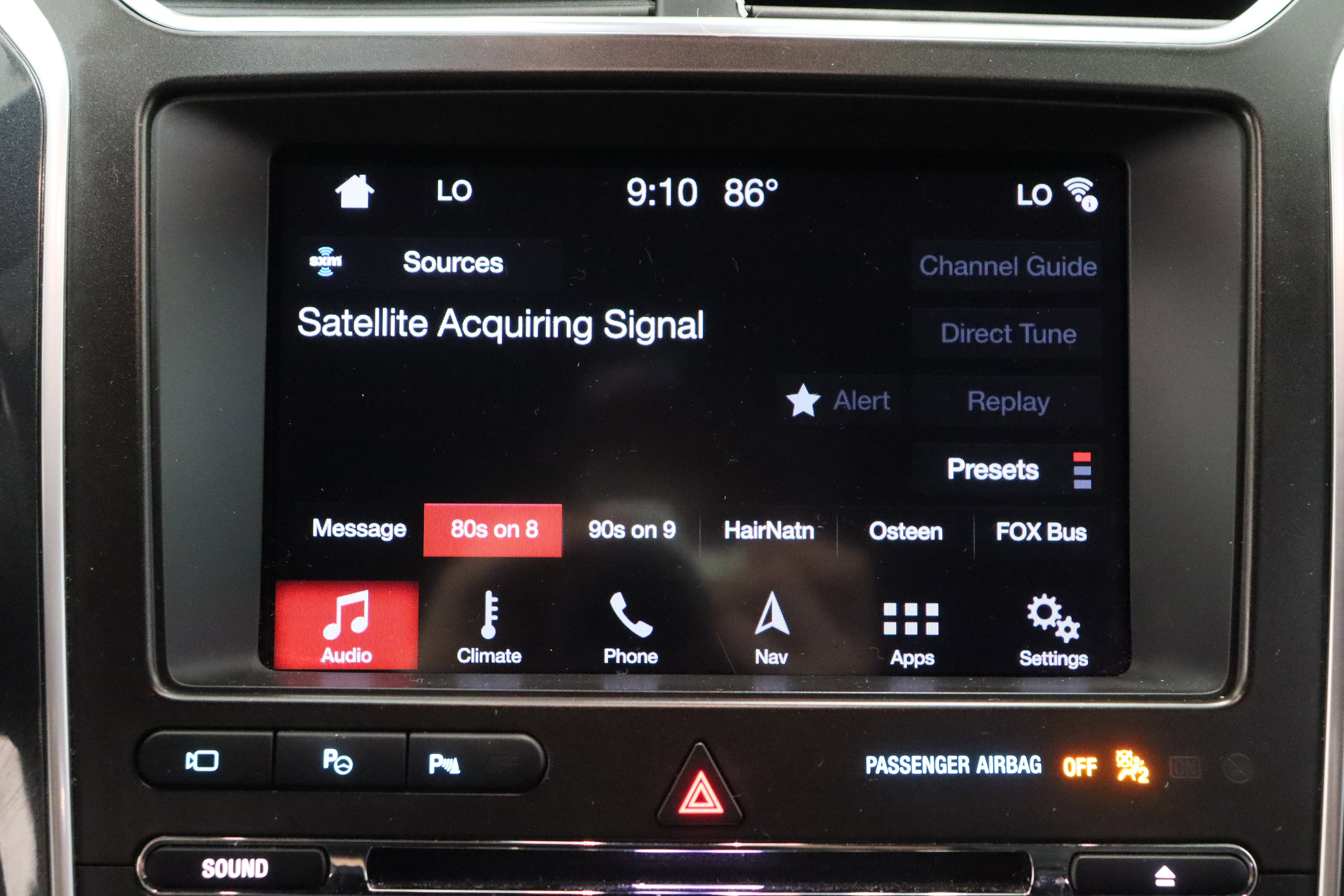 Used 2018 Ford Explorer Platinum AWD/4WD image 19