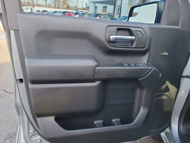 Used 2025 Chevrolet Silverado 1500 Custom w/ Turbomax Blackout Package image 15