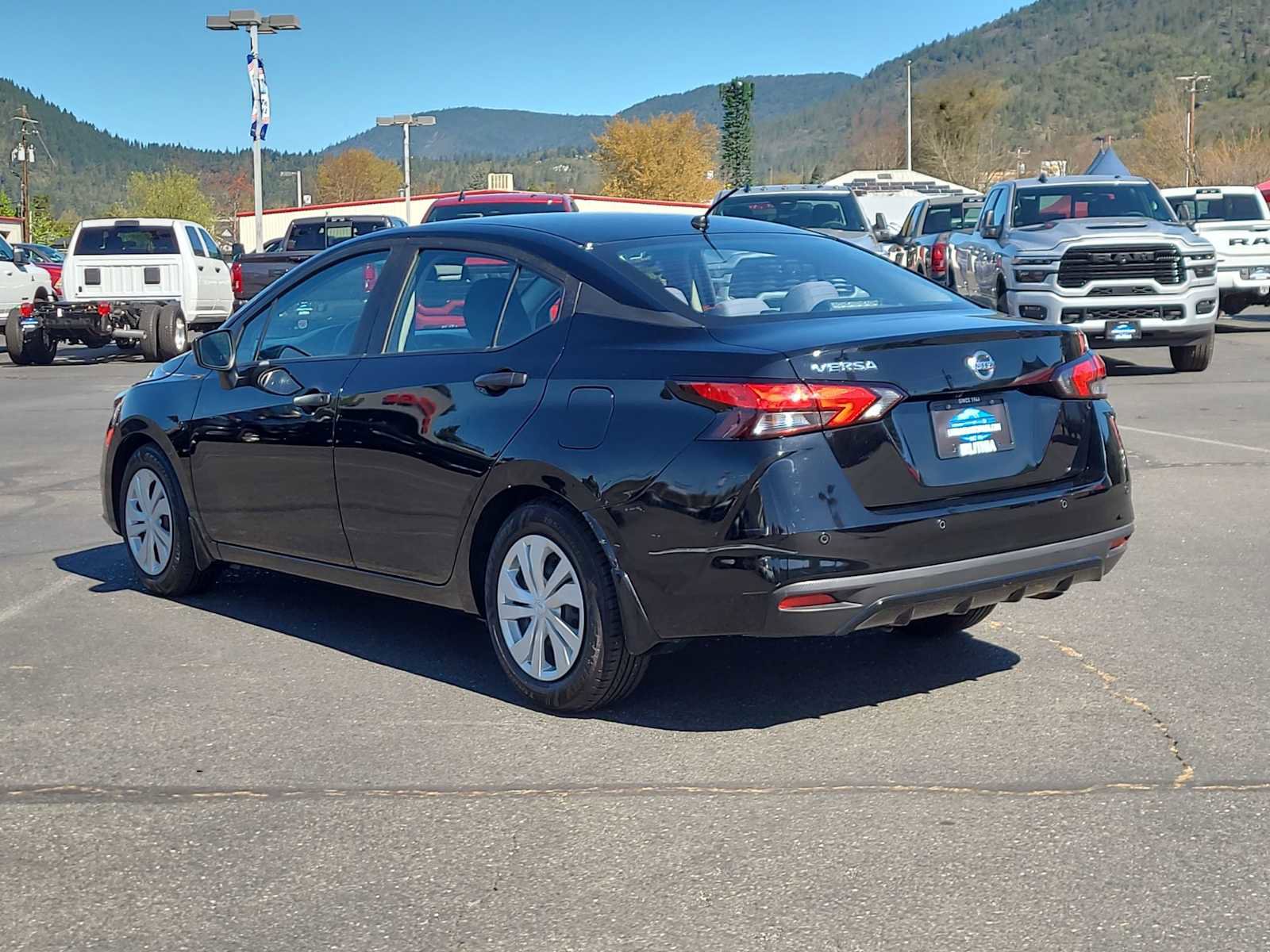 Used 2020 Nissan Versa S image 12