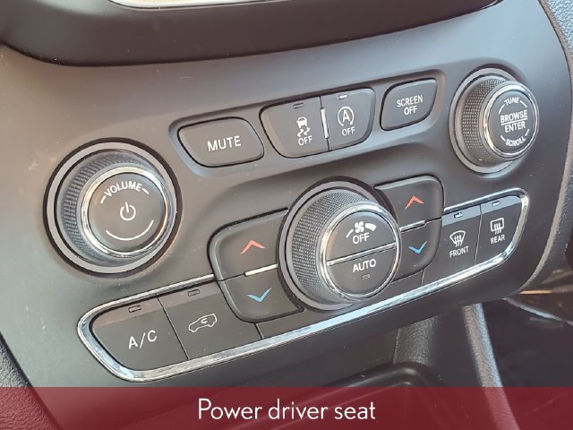 Used 2020 Jeep Cherokee Trailhawk w/ Cold Weather Group AWD/4WD image 22