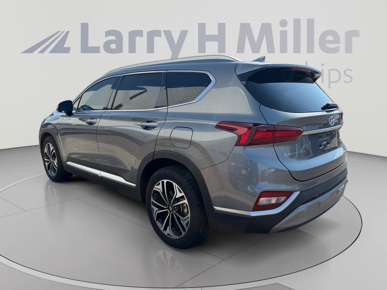 Used 2019 Hyundai Santa Fe FWD image 3